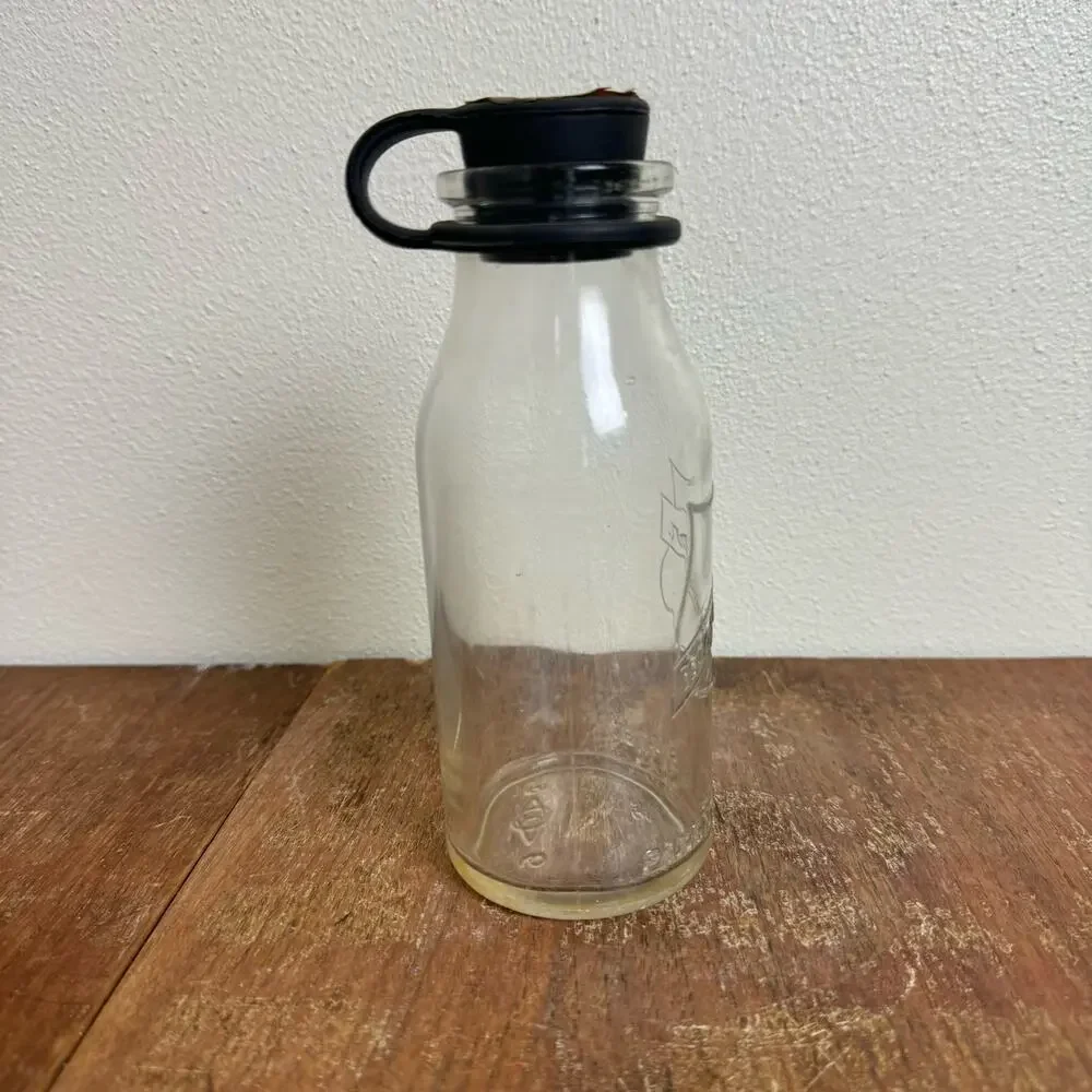 Mojonnier Dairy Owens Illinois 1 pt one pint milk bottle & rubber stopper‎